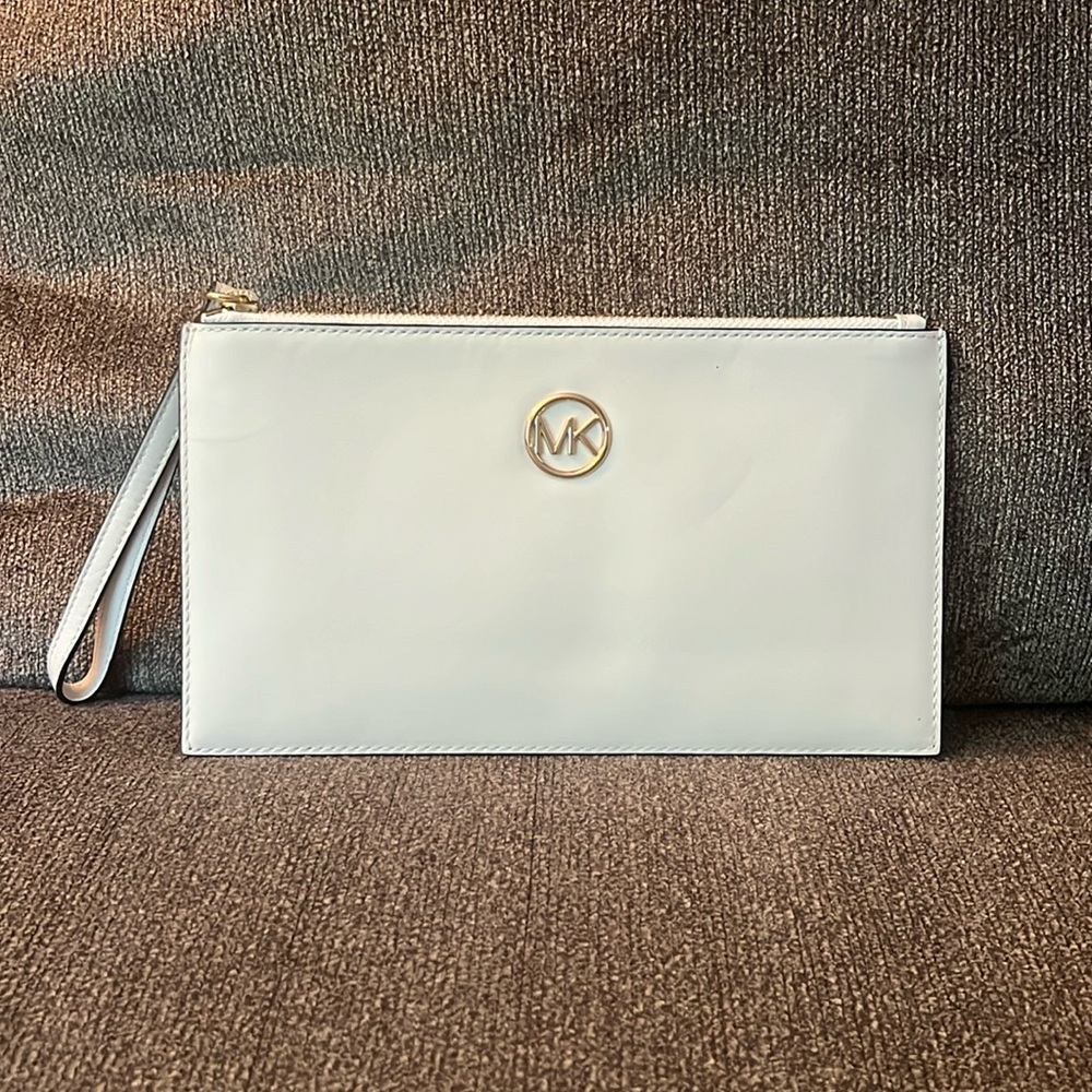 Michael Kors Off White Wristlet - Large